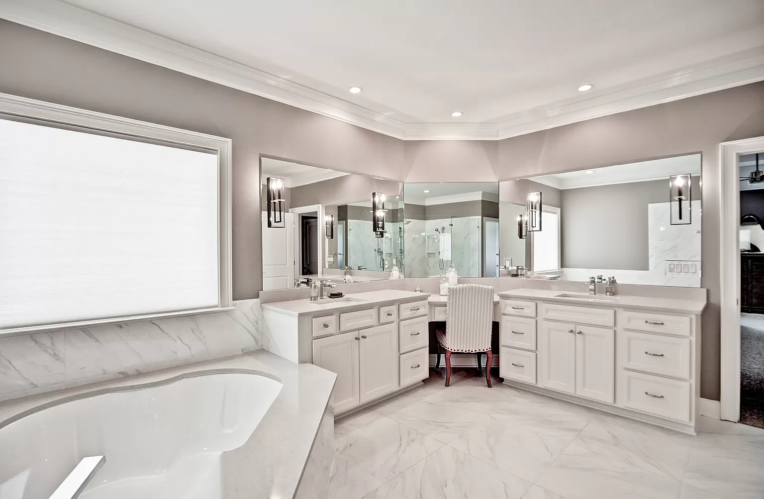 Walk-in shower vs tub conversion - bathroom remodeling Woodstock GA